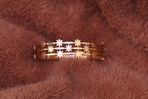Golden Petal Band